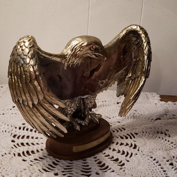 Bradford Exchange "Soaring Spirits" from On Eagle's Wings Collection Statue - Picture 4 of 6